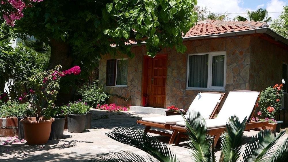 Aida Hotel Çıralı Esterno foto