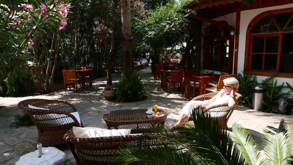 Aida Hotel Çıralı Esterno foto